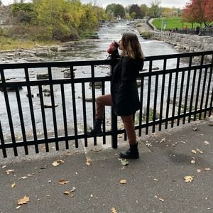 Meet your Posher, Laura